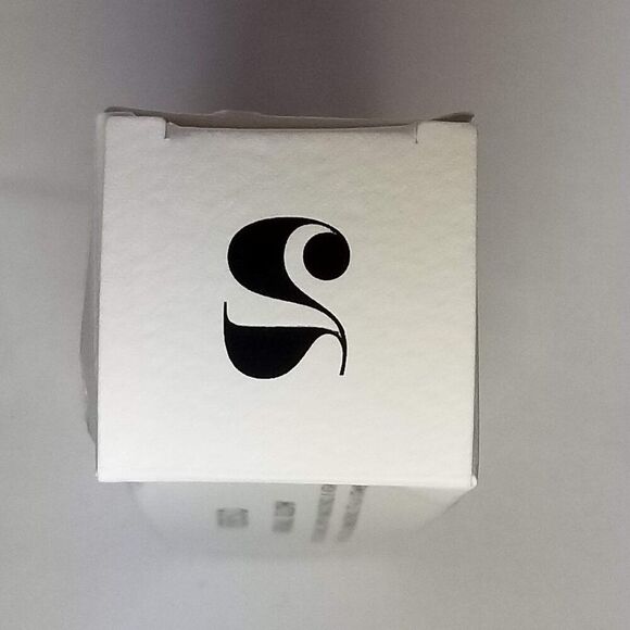 Verso - Natural Glow with Bakuchiol and Vitamin C - Picture 3 of 9